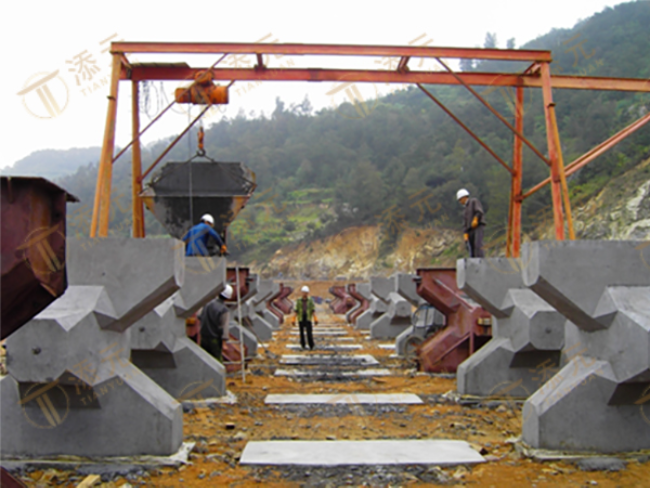 2004年 温州（洞头）中心渔港防波堤工程