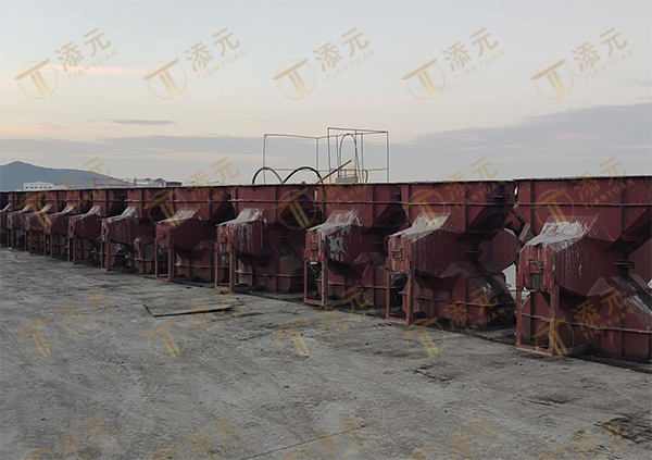 1770887142966553.jpg 扭王字块预制现场.jpg