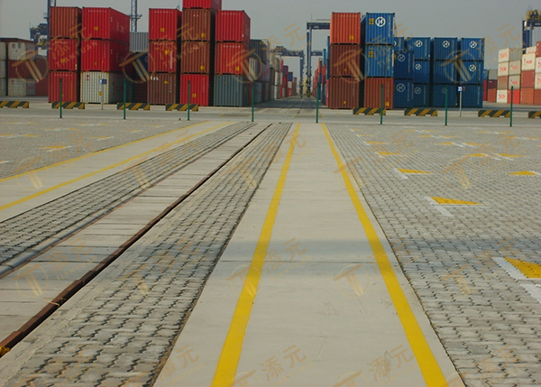 1770951534344001.jpg 集装箱堆场竣工场景(二).jpg