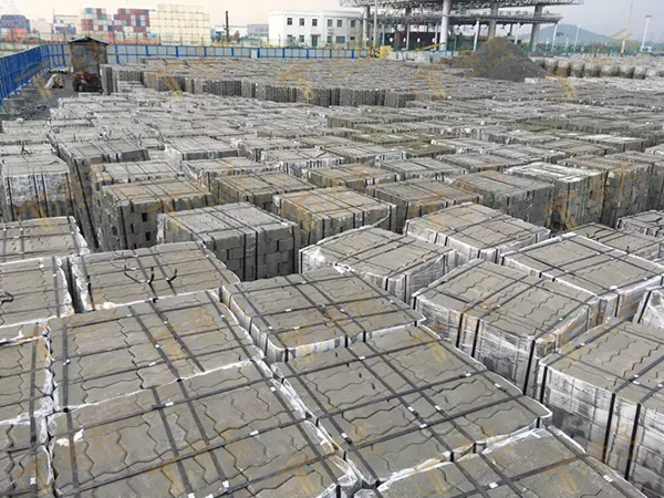 1770955005495236.jpg 联锁块成品堆放(二).jpg