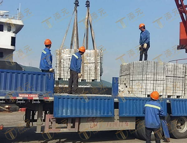 1770955201268020.jpg 装船场景(一).jpg