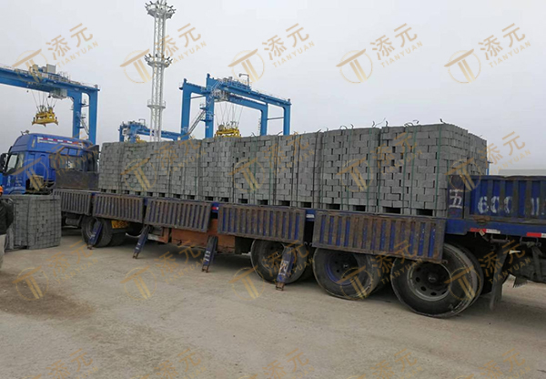 1770961739973109.jpg 南通联锁块汽车转运.jpg