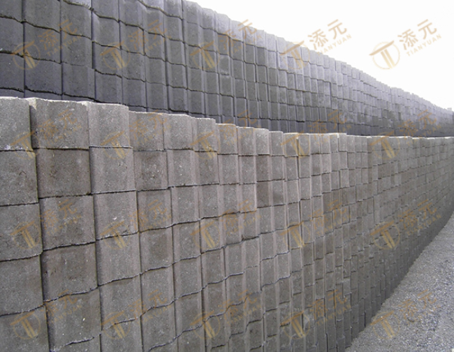 2004年 宁波大榭国际集装箱码头堆场工程