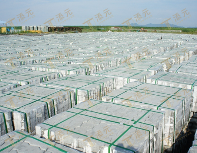 2014年 宁波海港C50联锁块堆场面砖制作工程