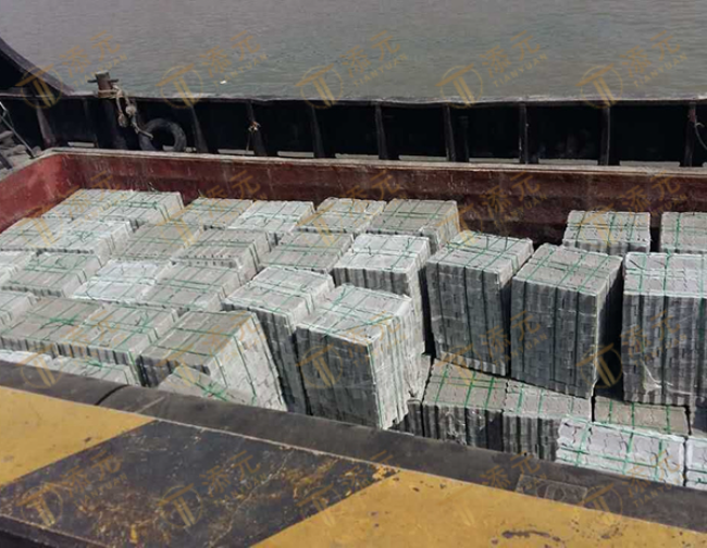 2016年 台州港大麦屿港区对台直航客货滚装码头堆场12公分厚联锁块制作工程