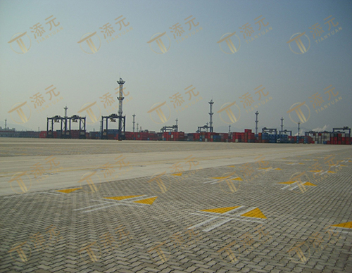 1787827281680683.jpg 集装箱堆场竣工场景(一).jpg