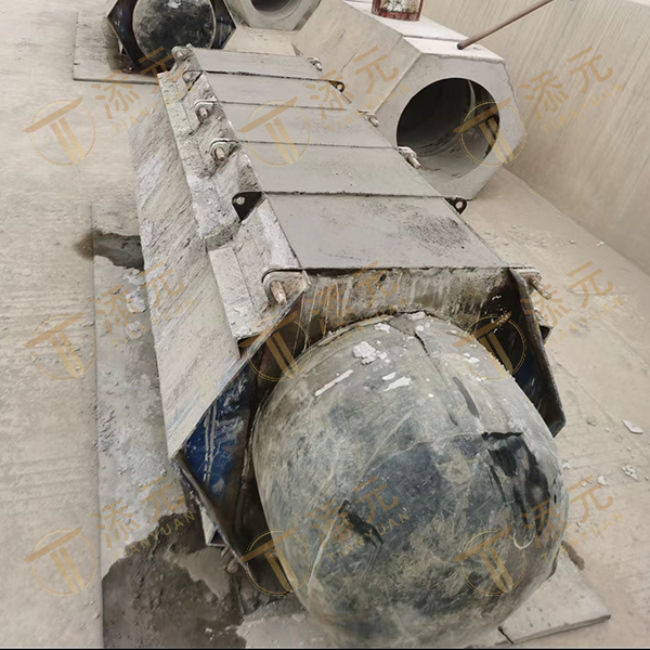 6连空心螺母块 钢模具
